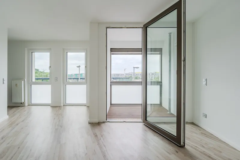 Frisch renovierte 1-Zimmer-Wohnung mit Balkon und Aufzug in Berlin-Adlershof — photo 1